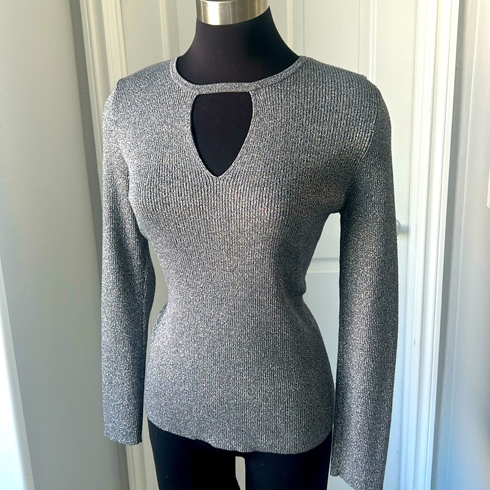 🎁 Keyhole Sweater 🎁